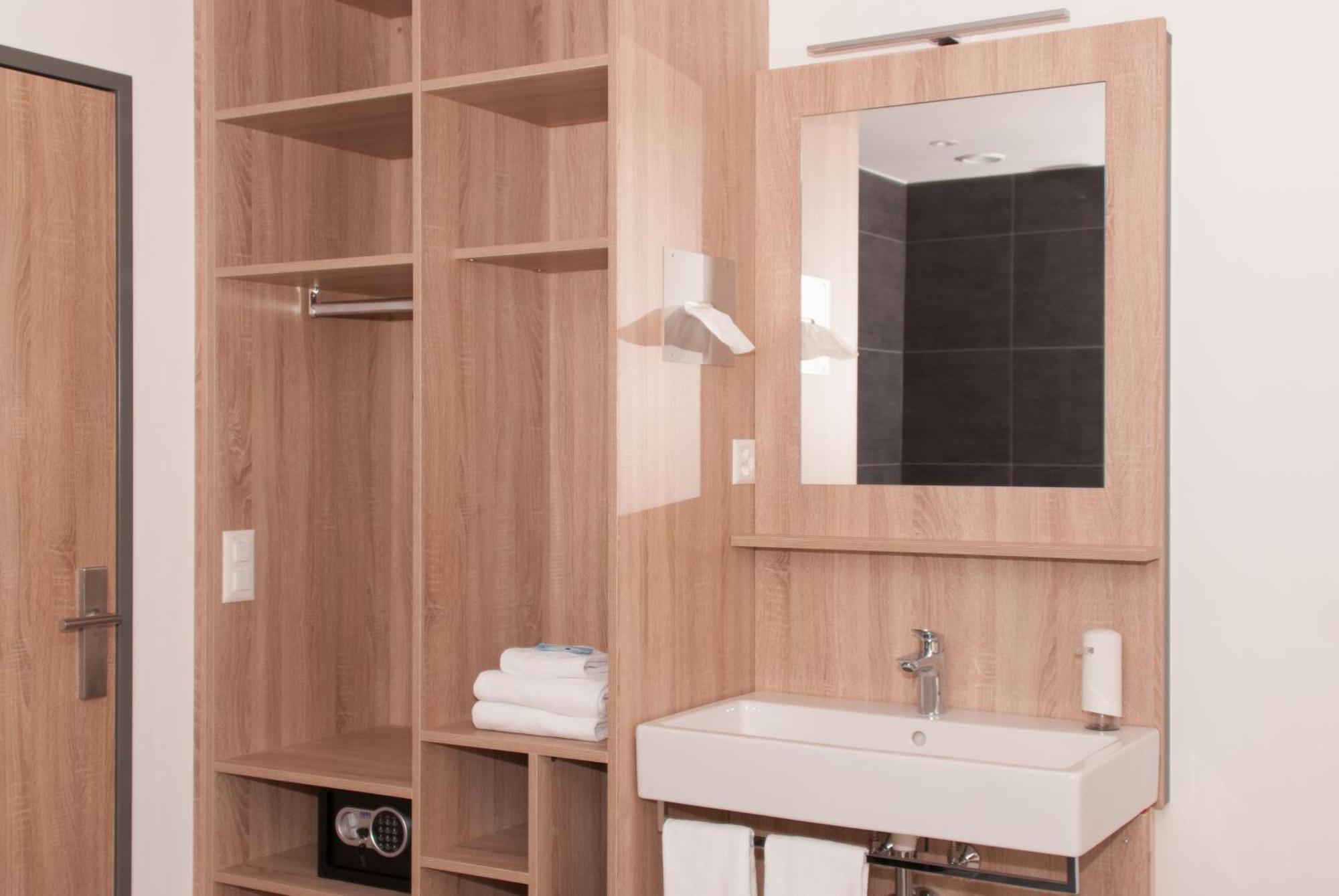 Hotel Traube Garni Kuttigen Phòng bức ảnh
